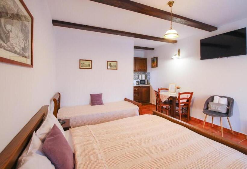 Студия Стандарт, Ama Guest House