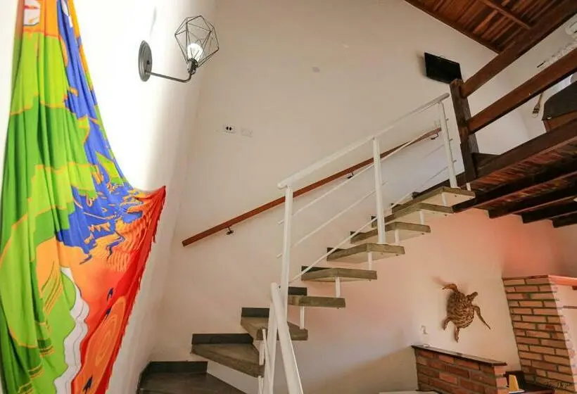 バルコニー付きスタンダードトリプルルーム, Caminho Das Praias Guesthouse