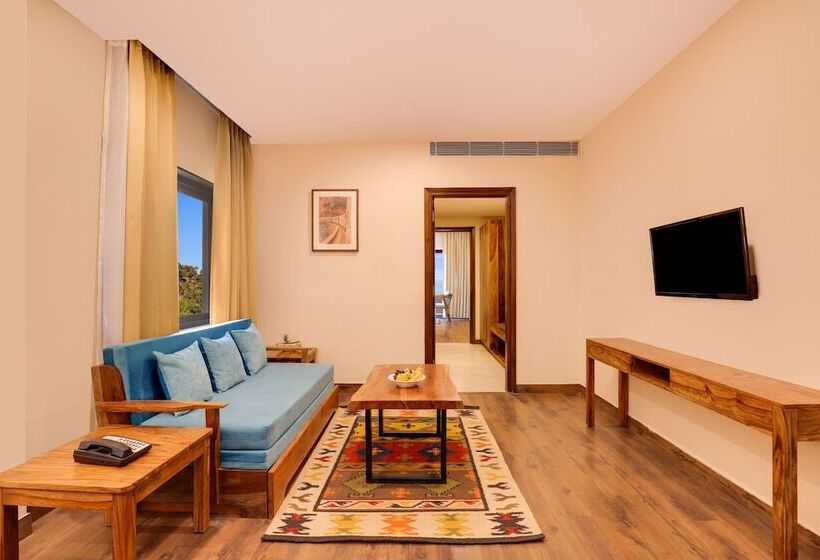 スーペリアースイート, Lemon Tree Hotel, Kasauli