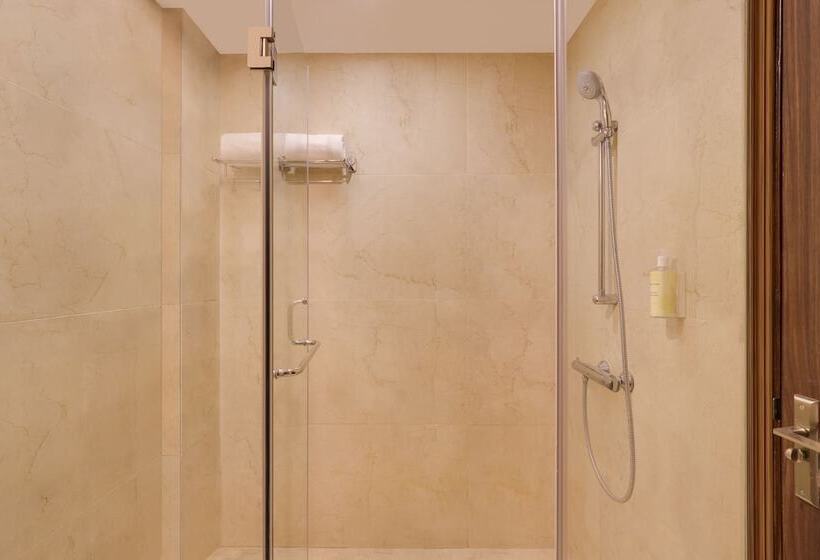 スーペリアースイート, Lemon Tree Hotel, Kasauli