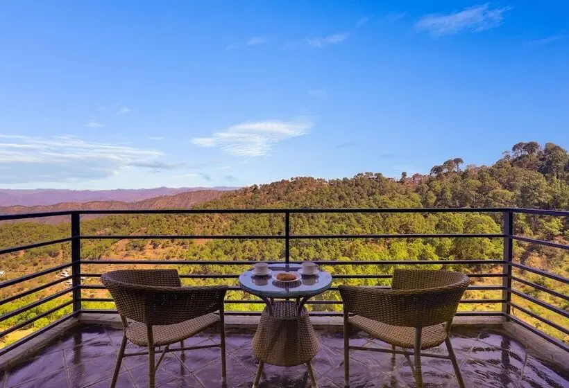 スーペリアースイート, Lemon Tree Hotel, Kasauli