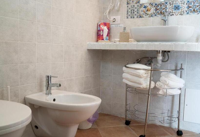 テラス付きスタンダードルーム, Paradise Sicily Rooms