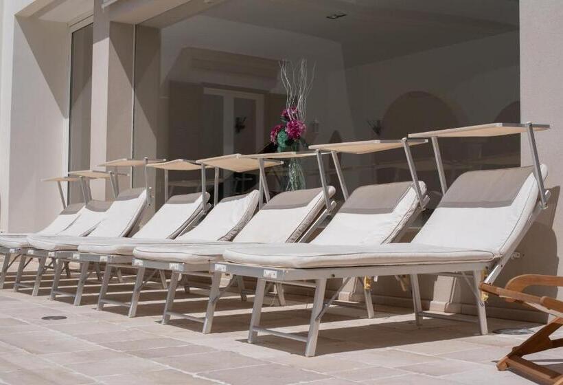 اتاق استاندارد با تخت دو نفره بزرگ, Relais Villa Magnolia