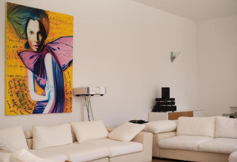 اتاق استاندارد با تخت دو نفره بزرگ, Relais Villa Magnolia