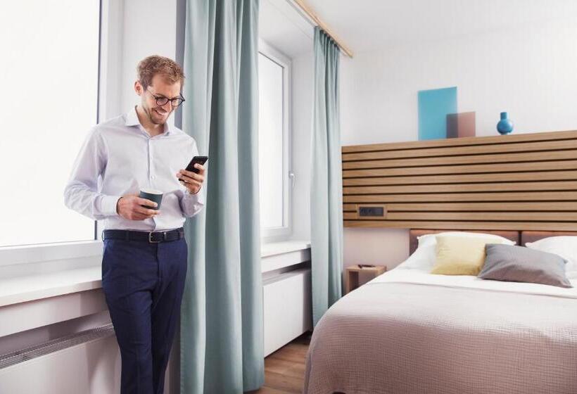 Номер Стандарт, Coffee Fellows Hotel & Longstay