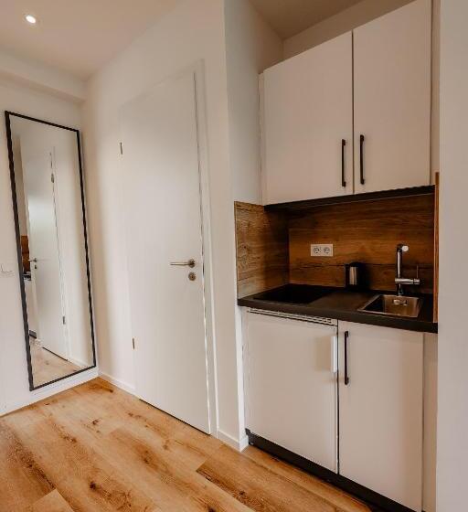 Номер Стандарт, Coffee Fellows Hotel & Longstay