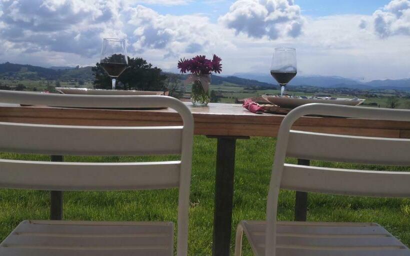 خانه 4 خوابه, Langre Wayve House