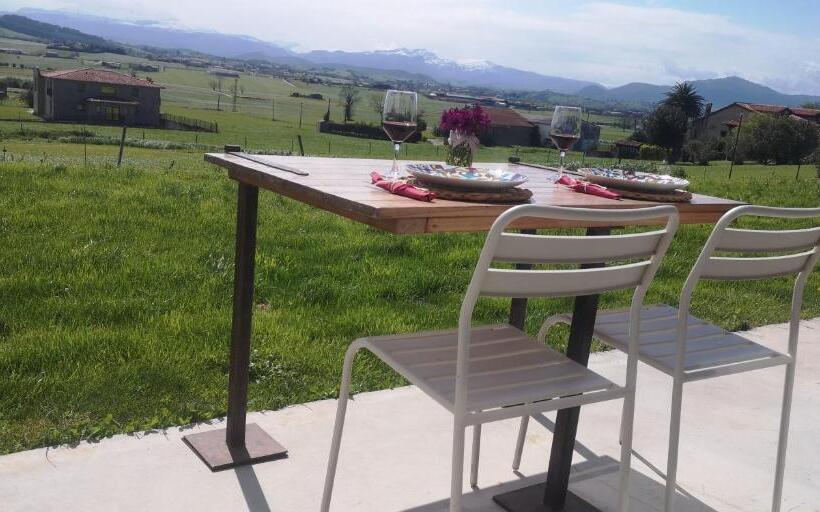 خانه 4 خوابه, Langre Wayve House