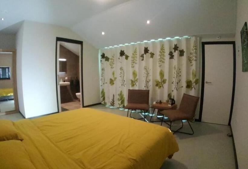 غرفة ديلوكس مزودة بشرفة, B&b In De Wei