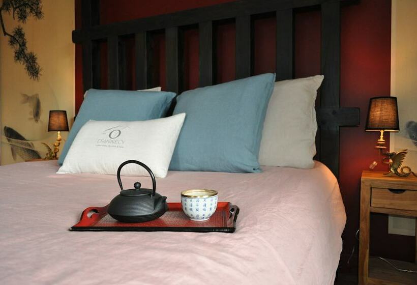 غرفة سوبيريور إطلالة على البحيرة, Les O D Annecy