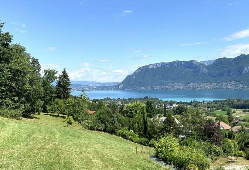 غرفة سوبيريور إطلالة على البحيرة, Les O D Annecy