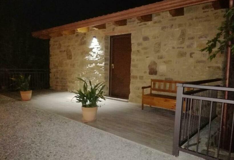 חדר סטנדרט לשלושה עם מרפסת, Agricoltura Rascio