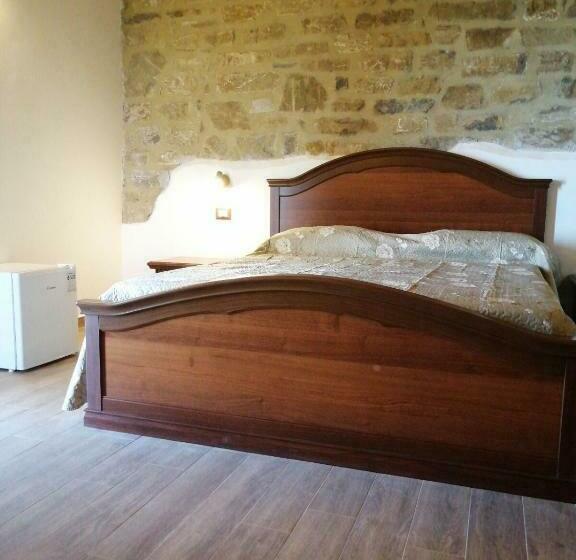 חדר סטנדרט לשלושה עם מרפסת, Agricoltura Rascio