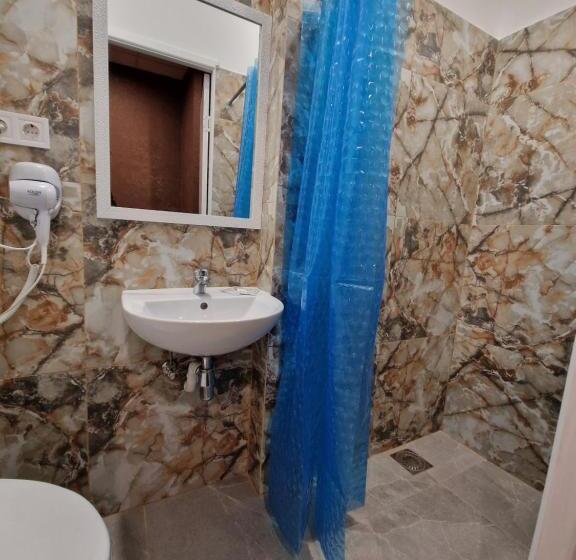 اتاق استاندارد با چشم‌انداز باغ, Kārklu Muiža