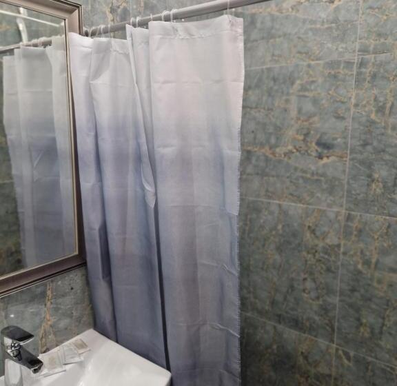 اتاق سوپریور سه تخته, Kārklu Muiža