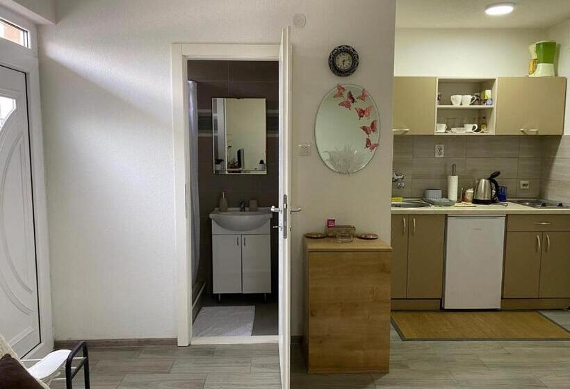 اتاق استاندارد, Petković Apartman