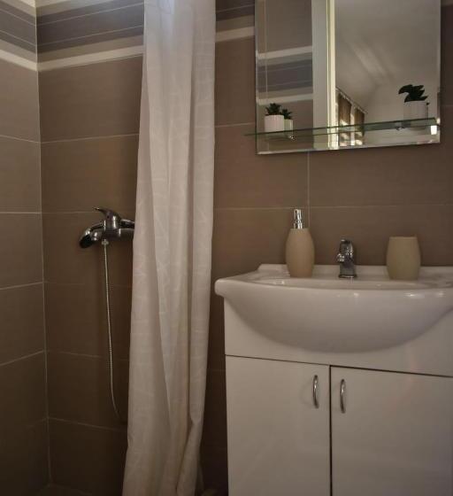 اتاق استاندارد, Petković Apartman