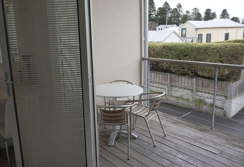 شقة غرفة واحدة, Ashmont Motel And Apartments