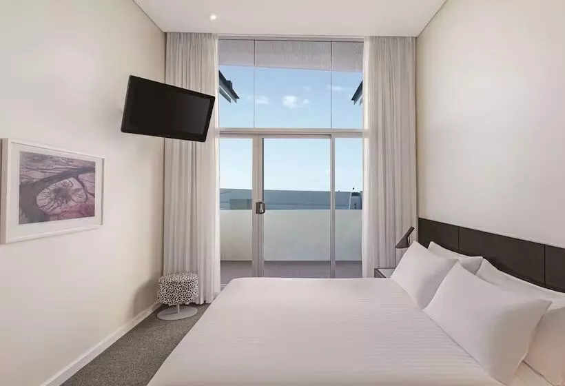 استودیوی پریمیوم, Adina Apartment Hotel Perth