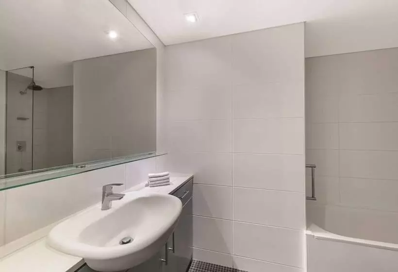2 Bedroom Premium Apartment, Adina Apartment Hotel Perth