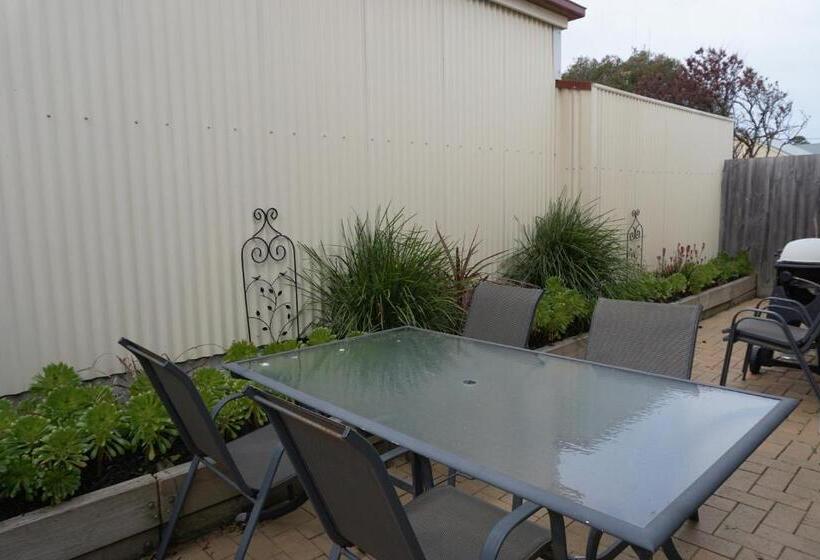 شقة غرفتين, Ashmont Motel And Apartments