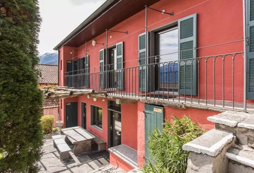 اتاق اکونومی, Casa Moscia
