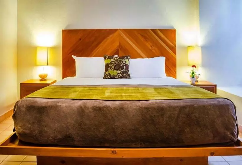 سوییت خانوادگی, Castillo Blarney Inn