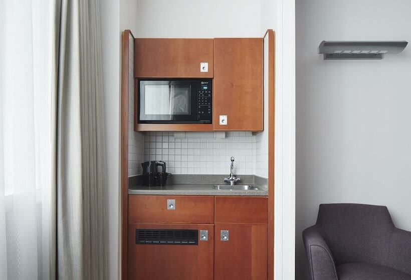 수피리어 룸, Club Quarters Hotel London City, London