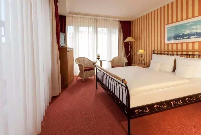 اتاق استاندارد با چشم‌انداز دریا, Dorint Strandhotel Binz/rügen