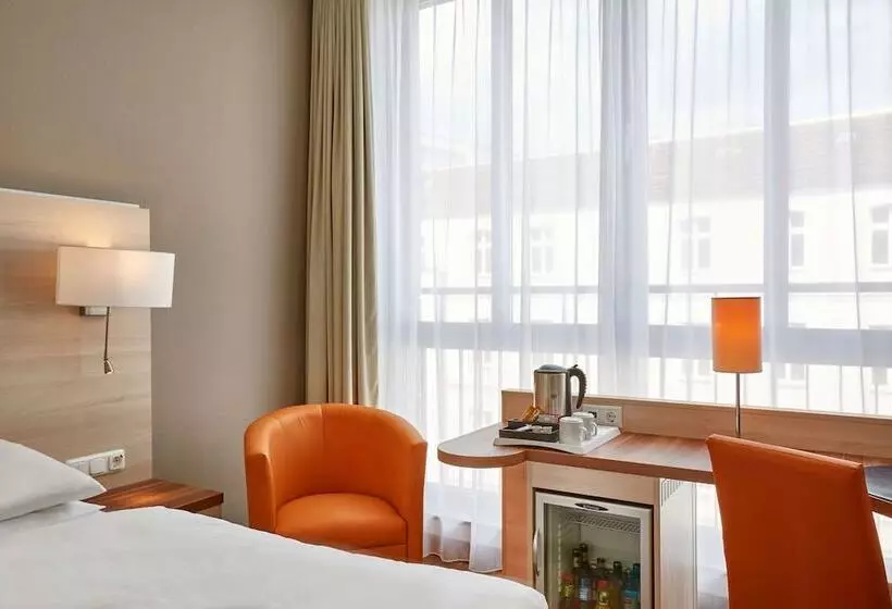 سوییت جونیور, H+ Hotel Berlin Mitte