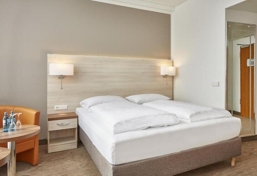 Bisneshuone, H+ Hotel Berlin Mitte