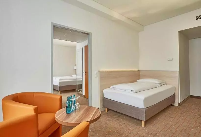 سوییت جونیور, H+ Hotel Berlin Mitte