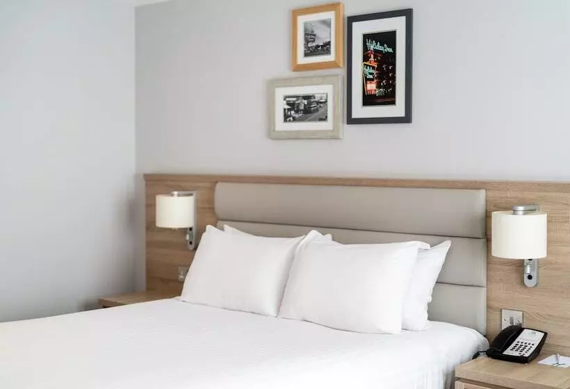 スタンダードルーム, Holiday Inn Fareham Solent, An Ihg