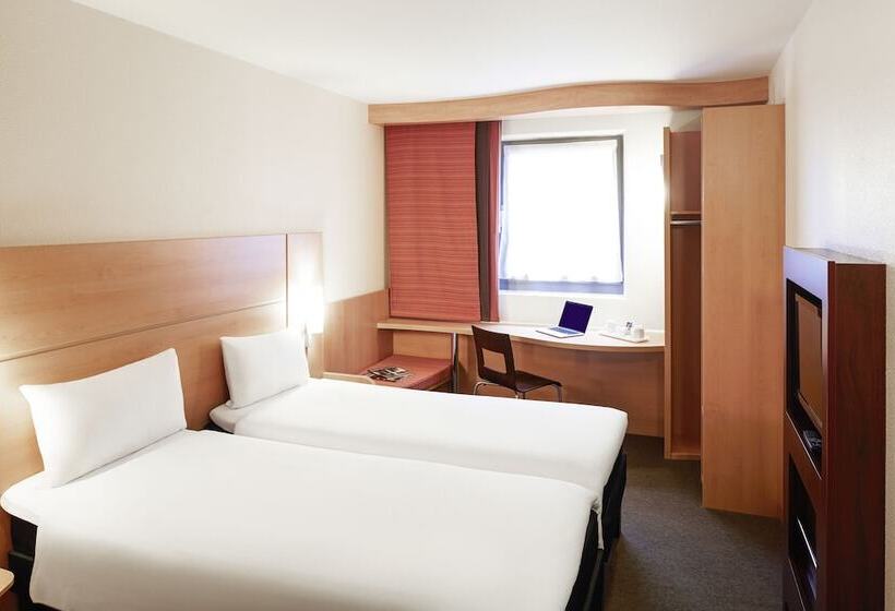 Номер Стандарт, Ibis Leeds Centre Marlborough Street
