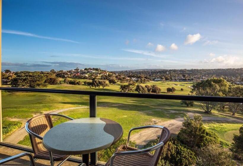 غرفة قياسية مزوَّدة بشُرفة, Mccracken Country Club