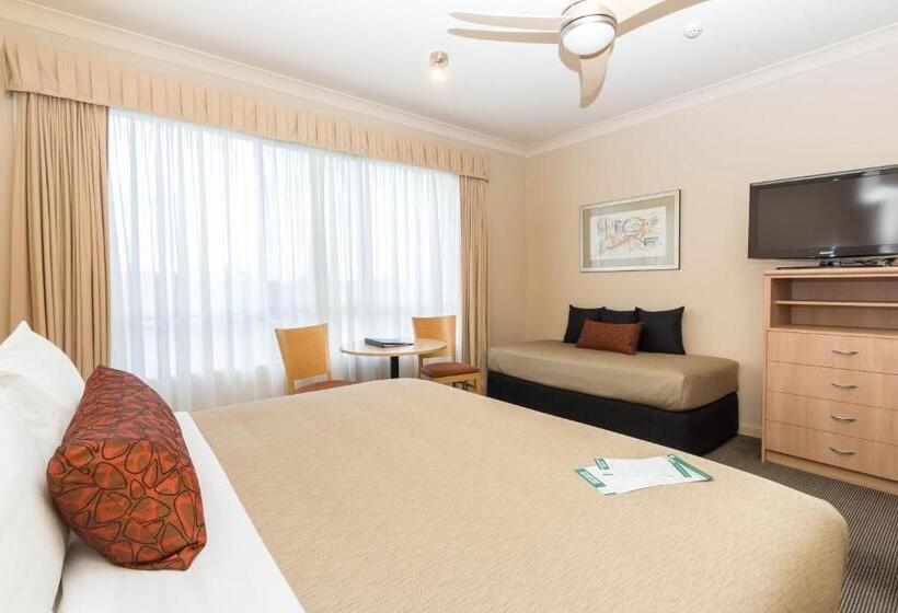 غرفة قياسية, Mccracken Country Club