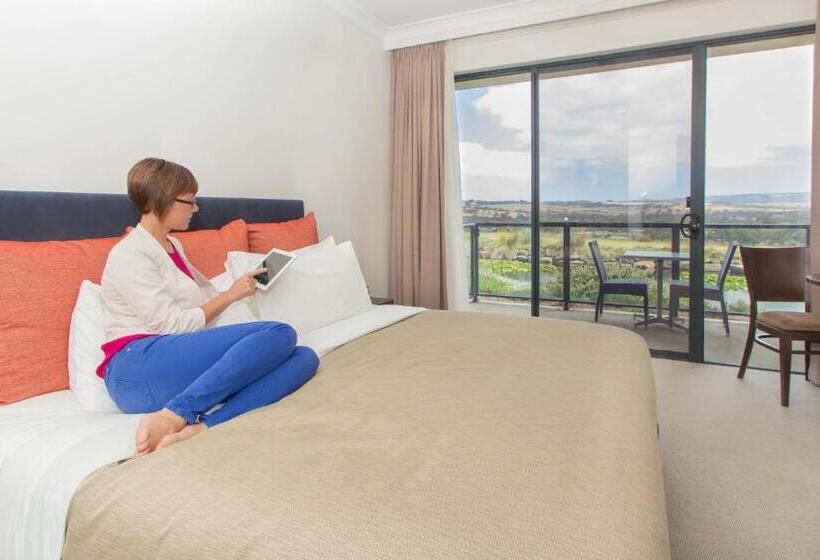 إستوديو قياسى, Mccracken Country Club