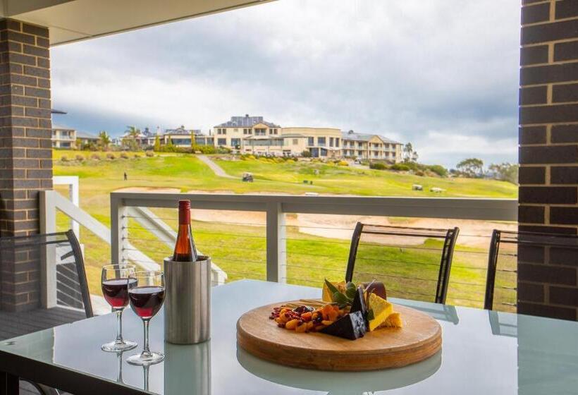 شقة 4 غرف, Mccracken Country Club