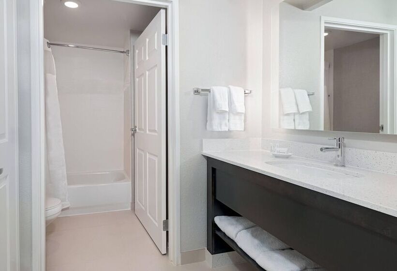 스위트, Residence Inn Mobile