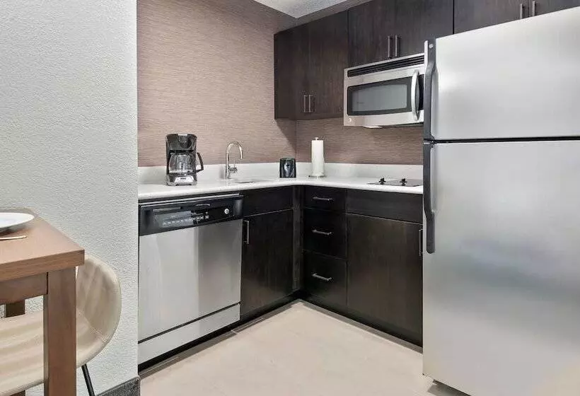 スイート, Residence Inn Mobile