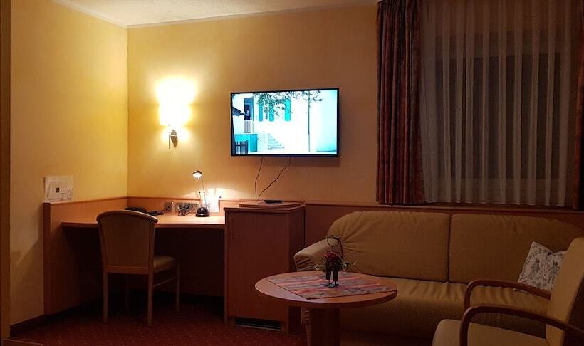 수피리어 룸, Restaurant Frohlich