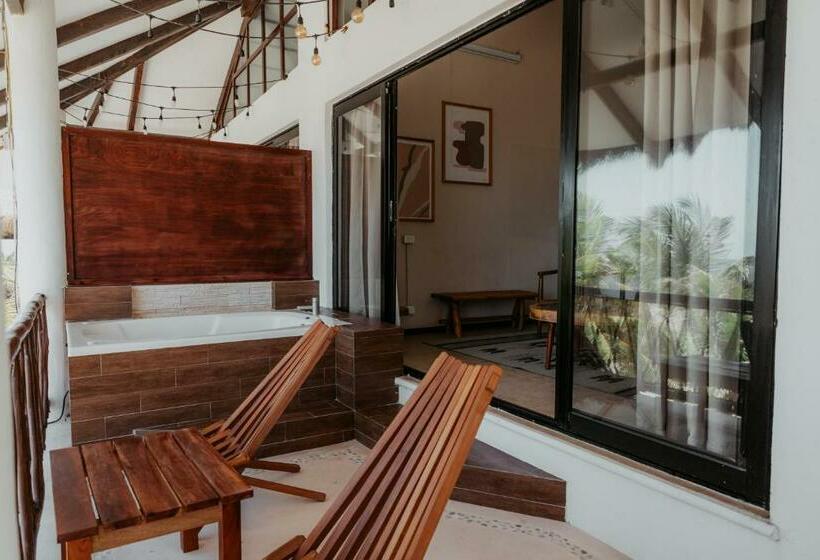 غرفة قياسية مطلّة علي البحر, Selina Tulum