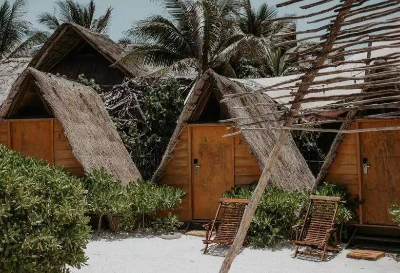 چادر با خدمات رفاهی استاندارد, Selina Tulum