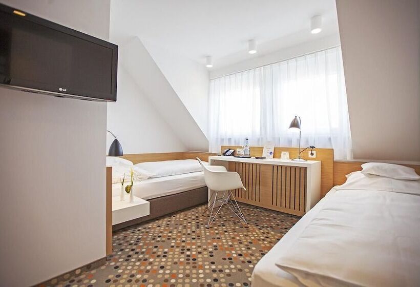 스탠다드 룸, Waldhorn