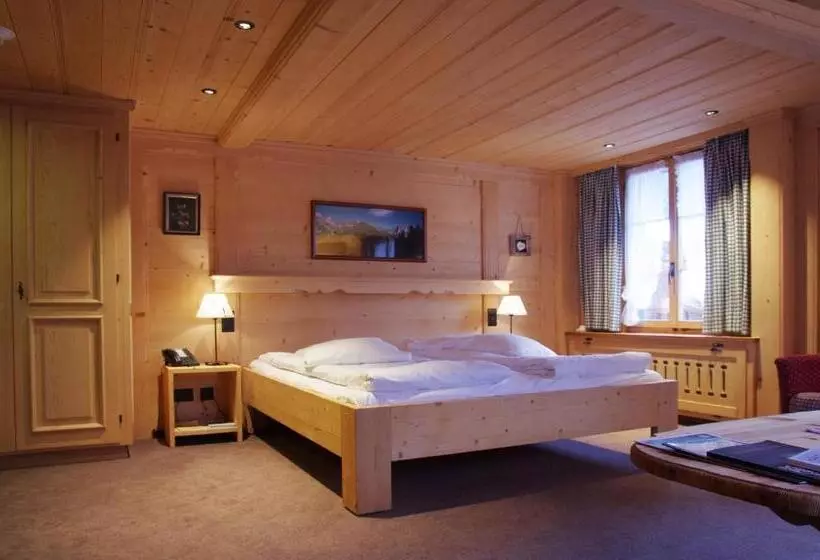 اتاق سوپریور با بالکن, Posthotel Rössli