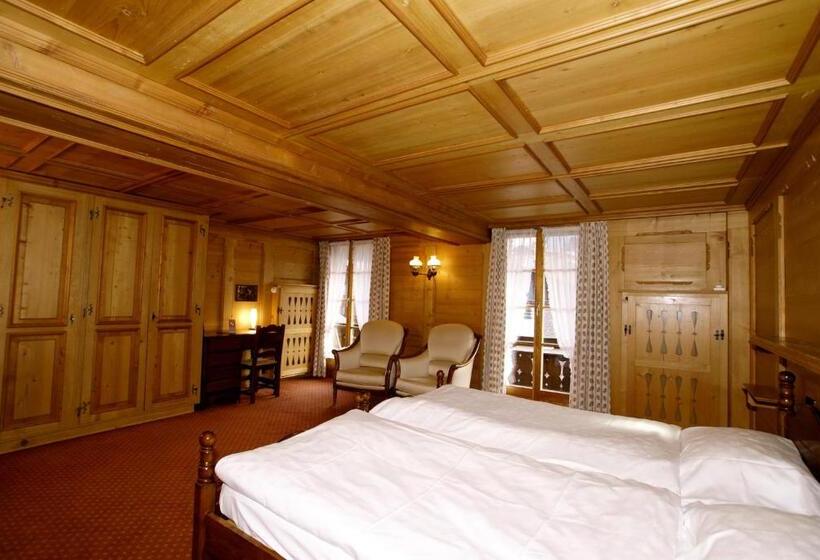 带阳台的高级房间, Posthotel Rössli