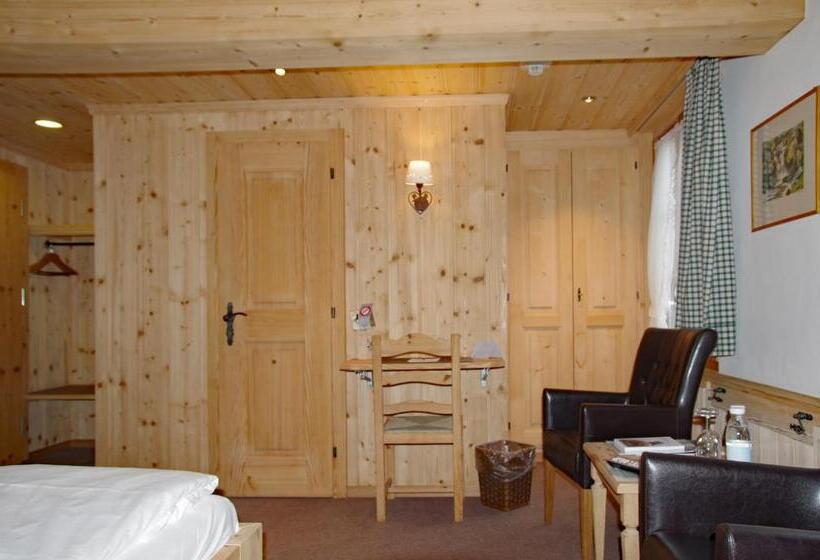 اتاق استاندارد, Posthotel Rössli