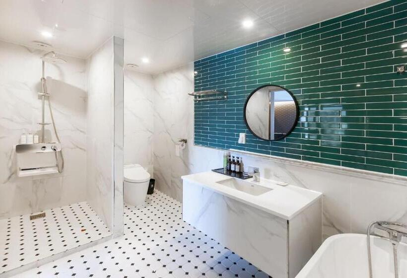 Номер Deluxe, Browndot Hotel Sasang Renecite