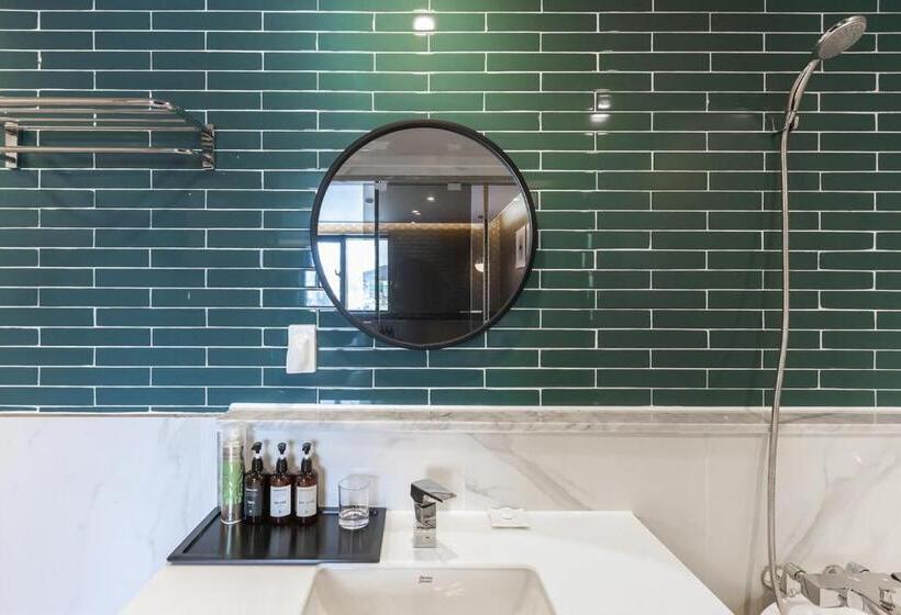 デラックスルーム, Browndot Hotel Sasang Renecite