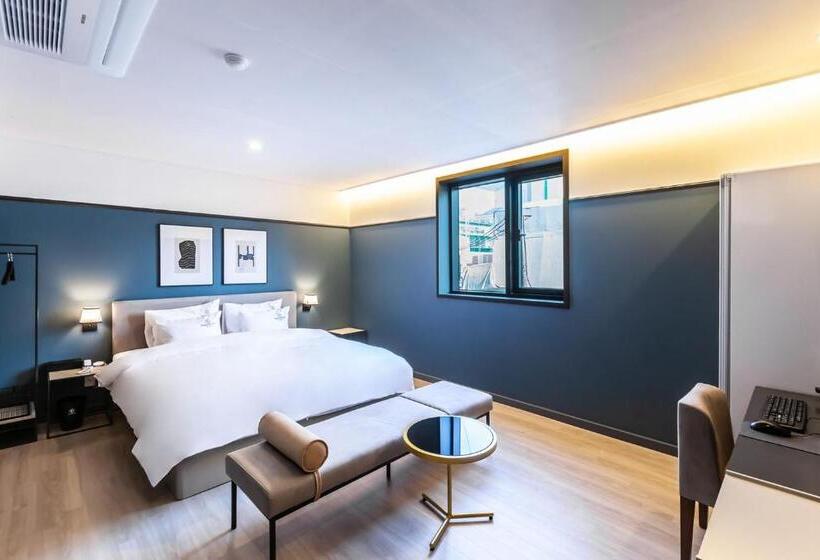 デラックスルーム, Browndot Hotel Sasang Renecite